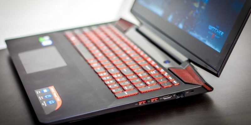 Lenovo Y700 15 Laptop Review 7