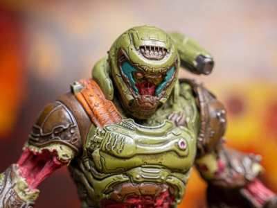 Zombie Doom Slayer Statue