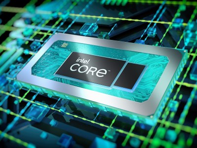 Intel 12th Gen Mobile Chip Pose 06 4000px