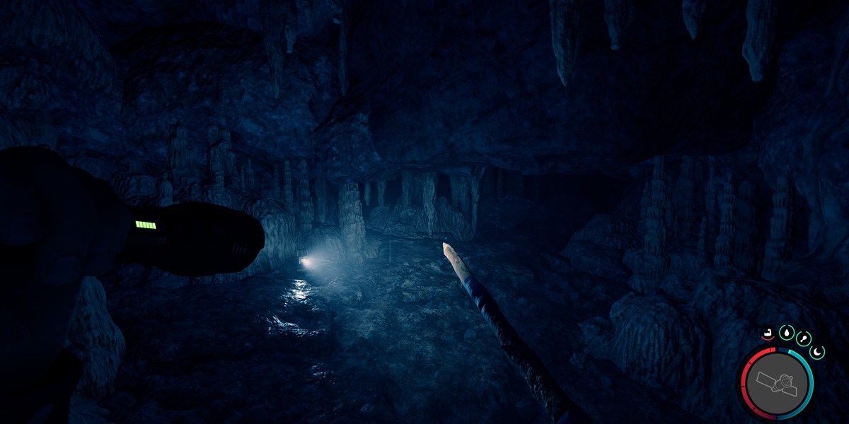 How to get the Flashlight in Sons of the Forest Guide 108GAME