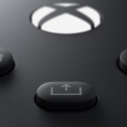 Microsoft Files A Patent For An Xbox Controller Featuring A Touchscreen Featured Image