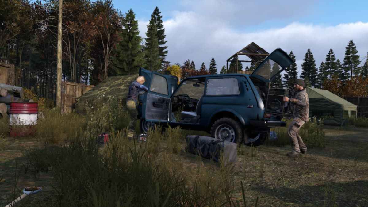 Dayz Players Loading Up Van With Items