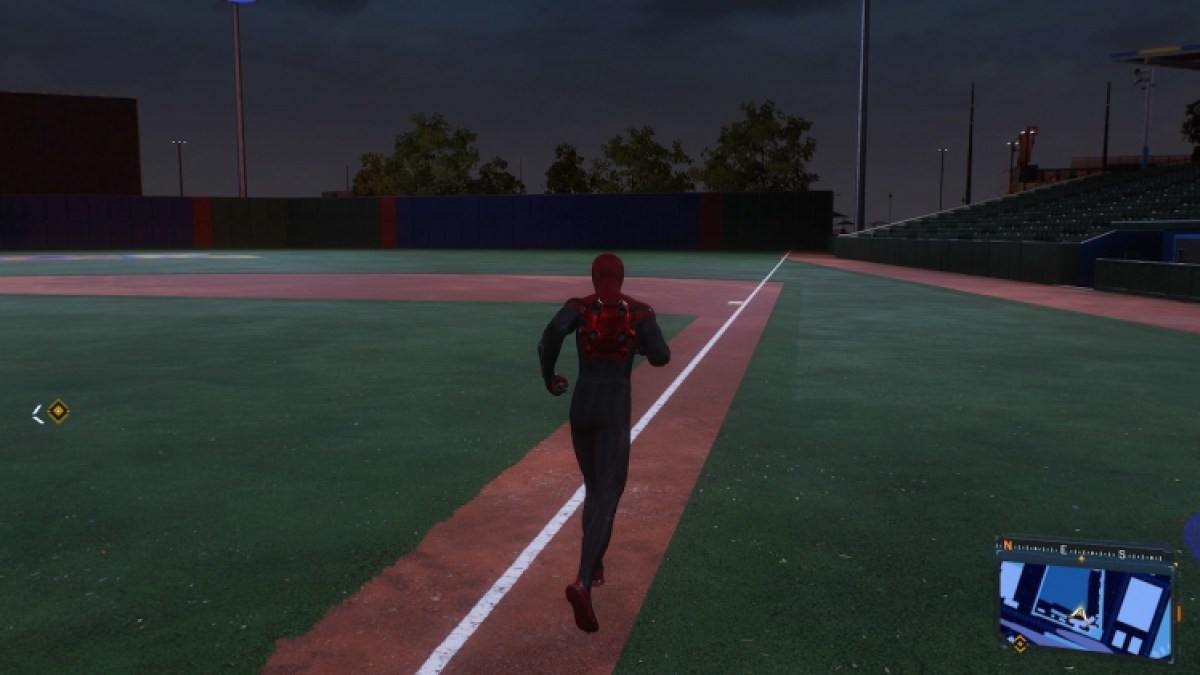Человек-паук 2 Трофей хоумрана вокруг поля бейсболистов на базах
