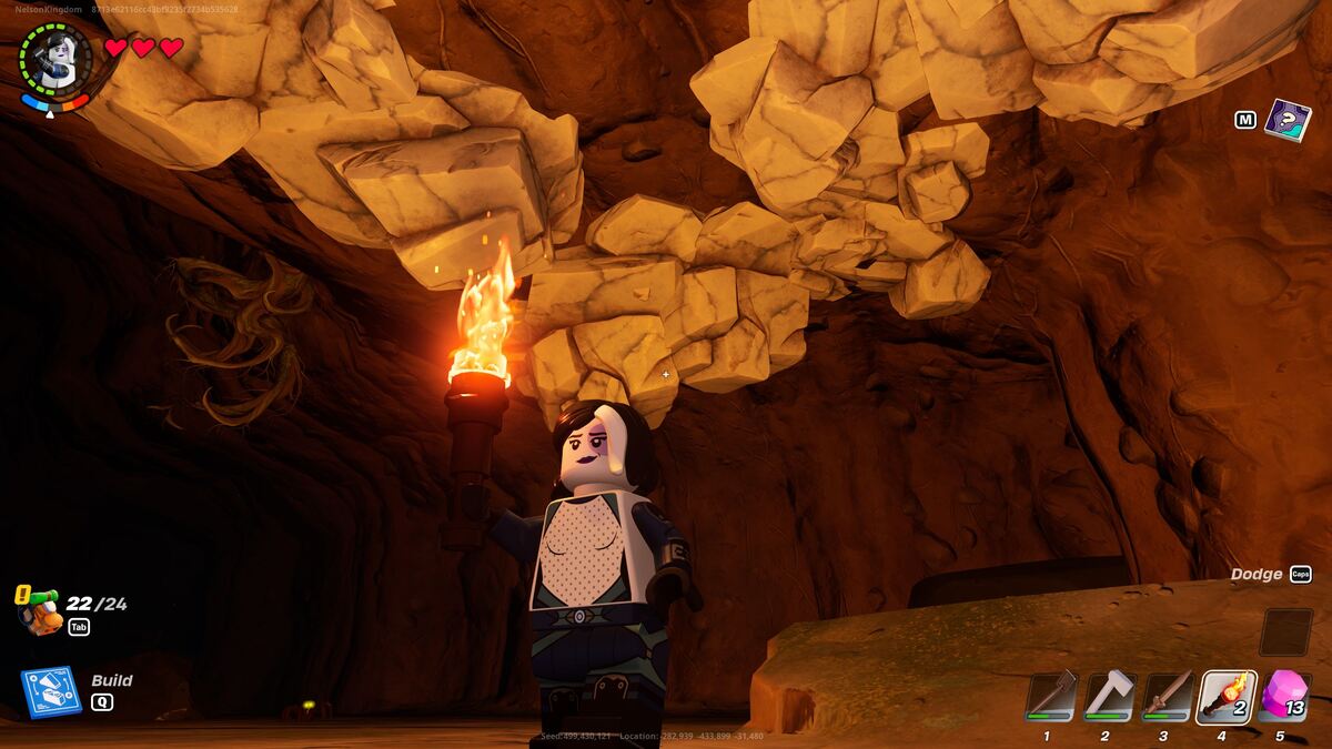 Can you spawn near your friends in LEGO Fortnite?